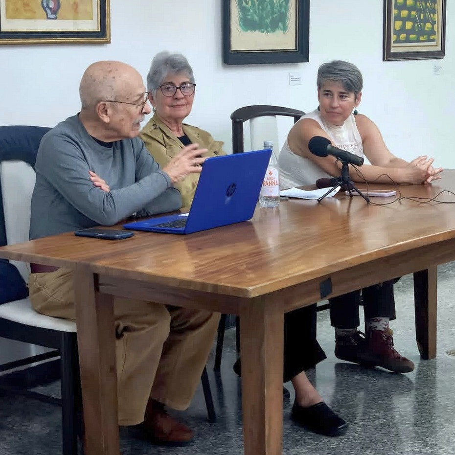 Rafael Hernández, director de Temas. Presentación del número 124 de la revista