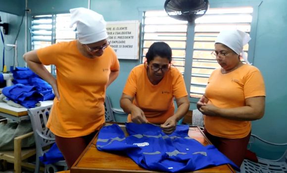 Mujeres emprendedoras, alianzas sector público-privado