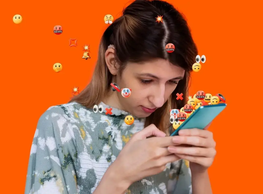 Violencia digital contra mujeres y niñas