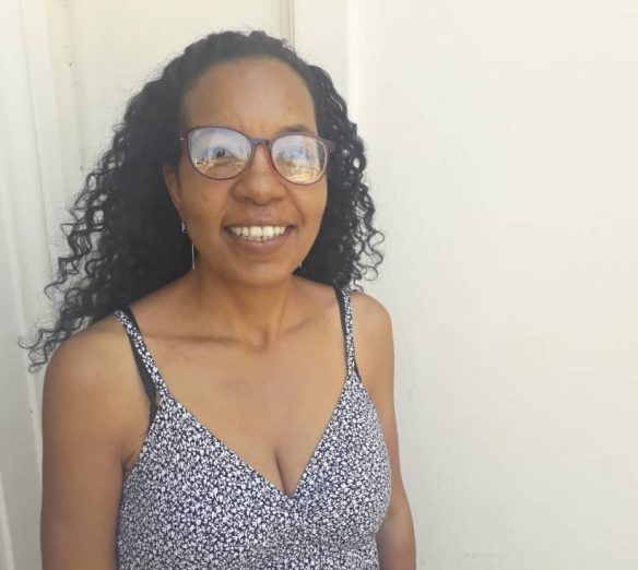 Para Yelene Palmero García, el reconocimiento del trabajo de cuidados en el cómputo de la jubilación “es un hito de justicia hacia todas aquellas personas que dejaron a un lado sus proyectos de vida y profesionales por cubrir la demanda no satisfecha de servicios de cuidados”.