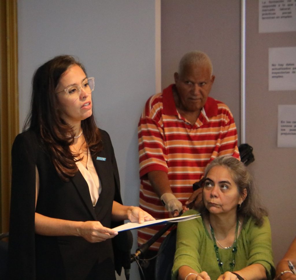 La iniciativa articula a los ministerios de Trabajo y Seguridad Social y Educación, la Federación de Mujeres Cubanas y asociaciones de personas con discapacidad, en alianza con Unicef.