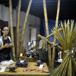 Gisela Vilaboy es una artesana cubana que en el corazón de Centro Habana, desarrolla la cooperativa "Bambú Centro", que es también un proyecto comunitario