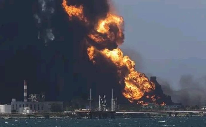 Incendio en Base de Supertanqueros de Matanzas