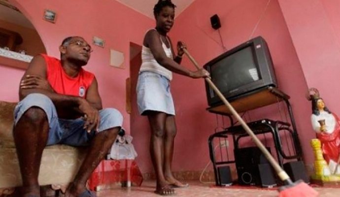Mujeres y cuidados en Cuba