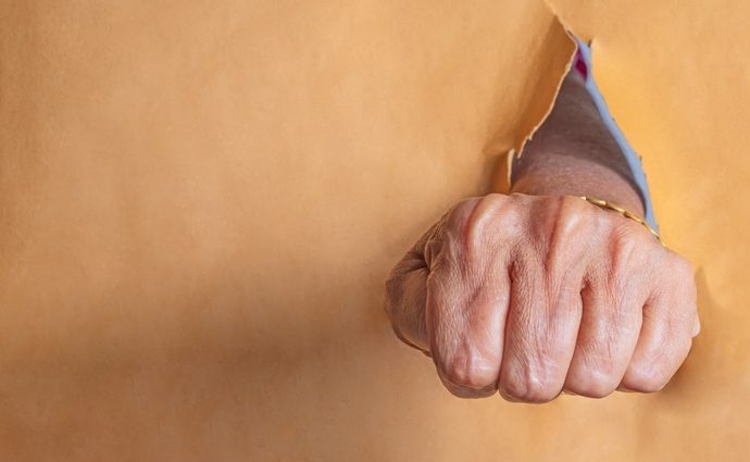 Mujeres mayores y violencia de género