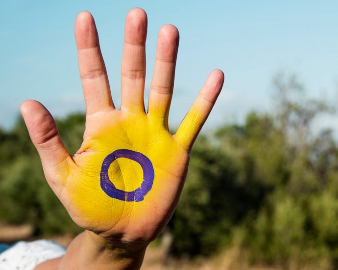 Símbolo de la intersexualidad