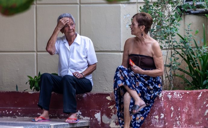 Personas mayores en Cuba