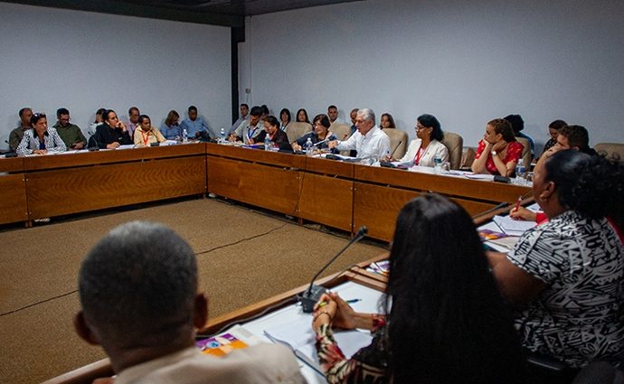 Debates en el Parlamento cubano