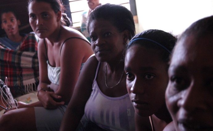 Mujeres y brechas de género