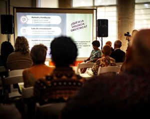 Panel sobre violencia obstétrica