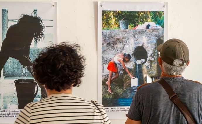 exposición “Mujeres…del agua a la vida”