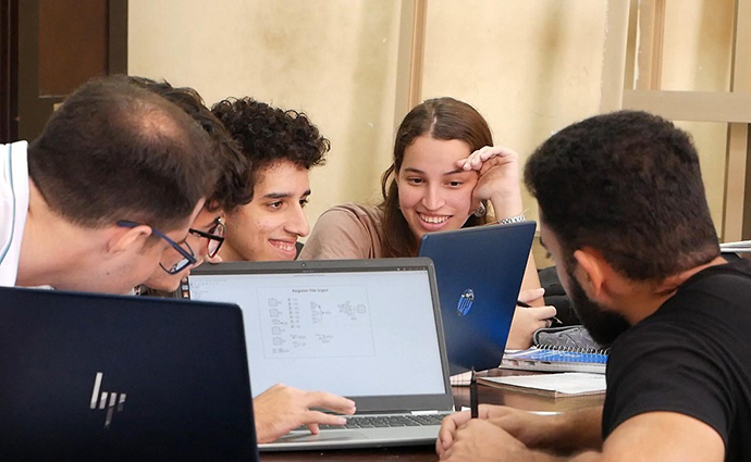 Estudiantes en la universidad